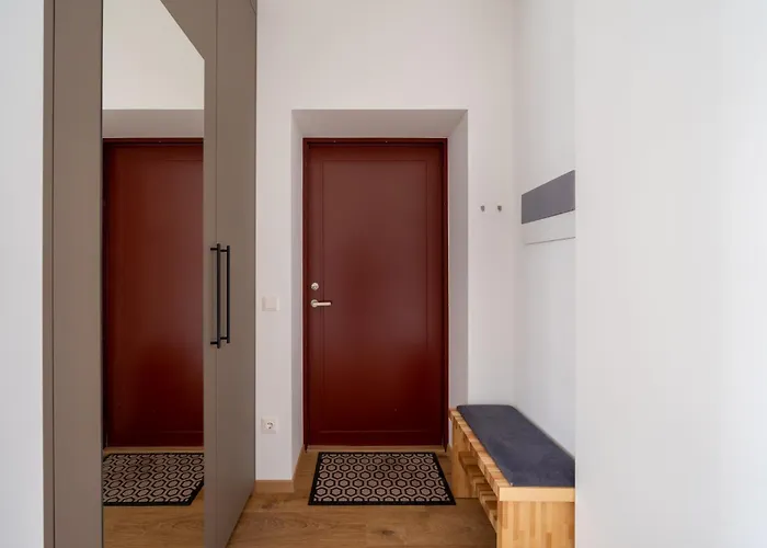 Apartment With Exposed Brick Interior - Stabu Street Dzīvoklis