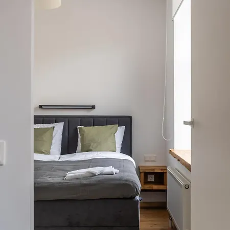 Apartamento With Exposed Brick Interior - Stabu Street *